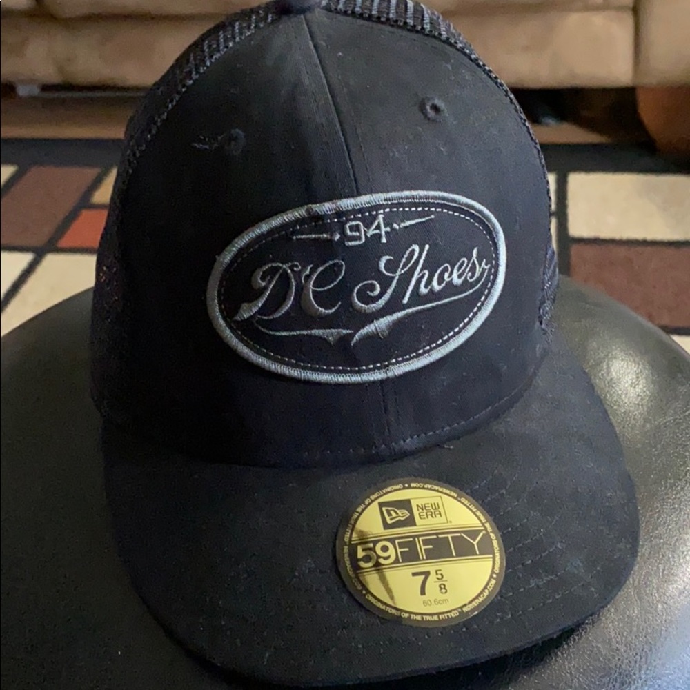 DC Fitted New Era 59Fifty Cap